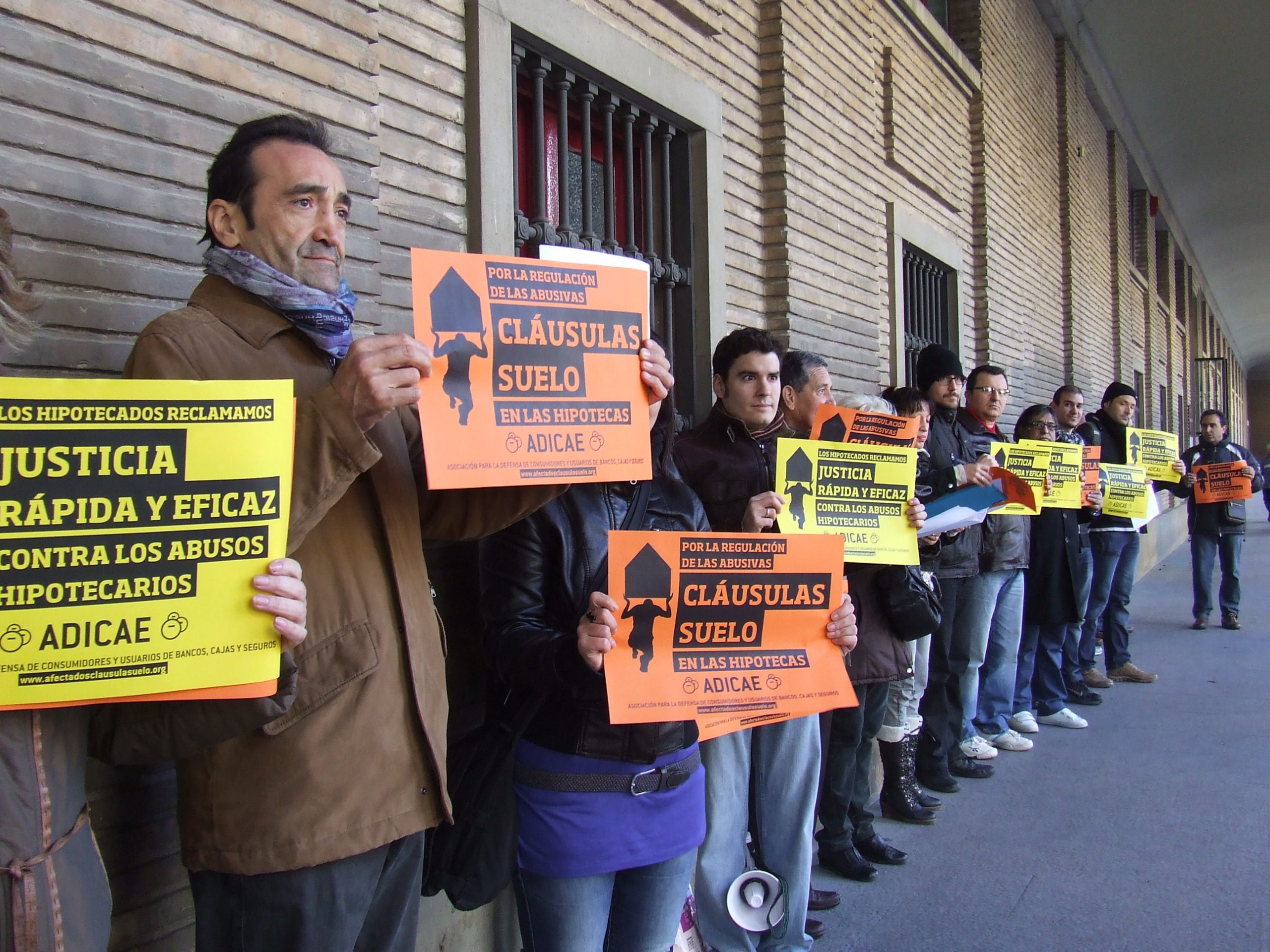 ADICAE traslada a Economía y al Banco de España los abusos que la banca comete en la aplicación del decreto de cláusula suelo