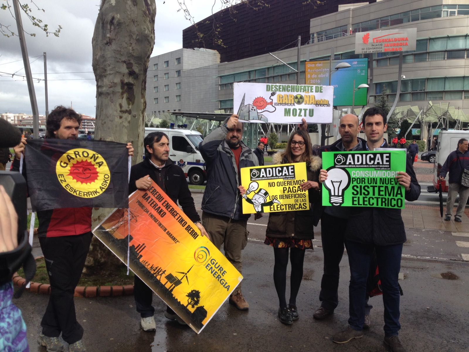 ADICAE forja una alianza con otras organizaciones sociales para acabar con los abusos de Iberdrola