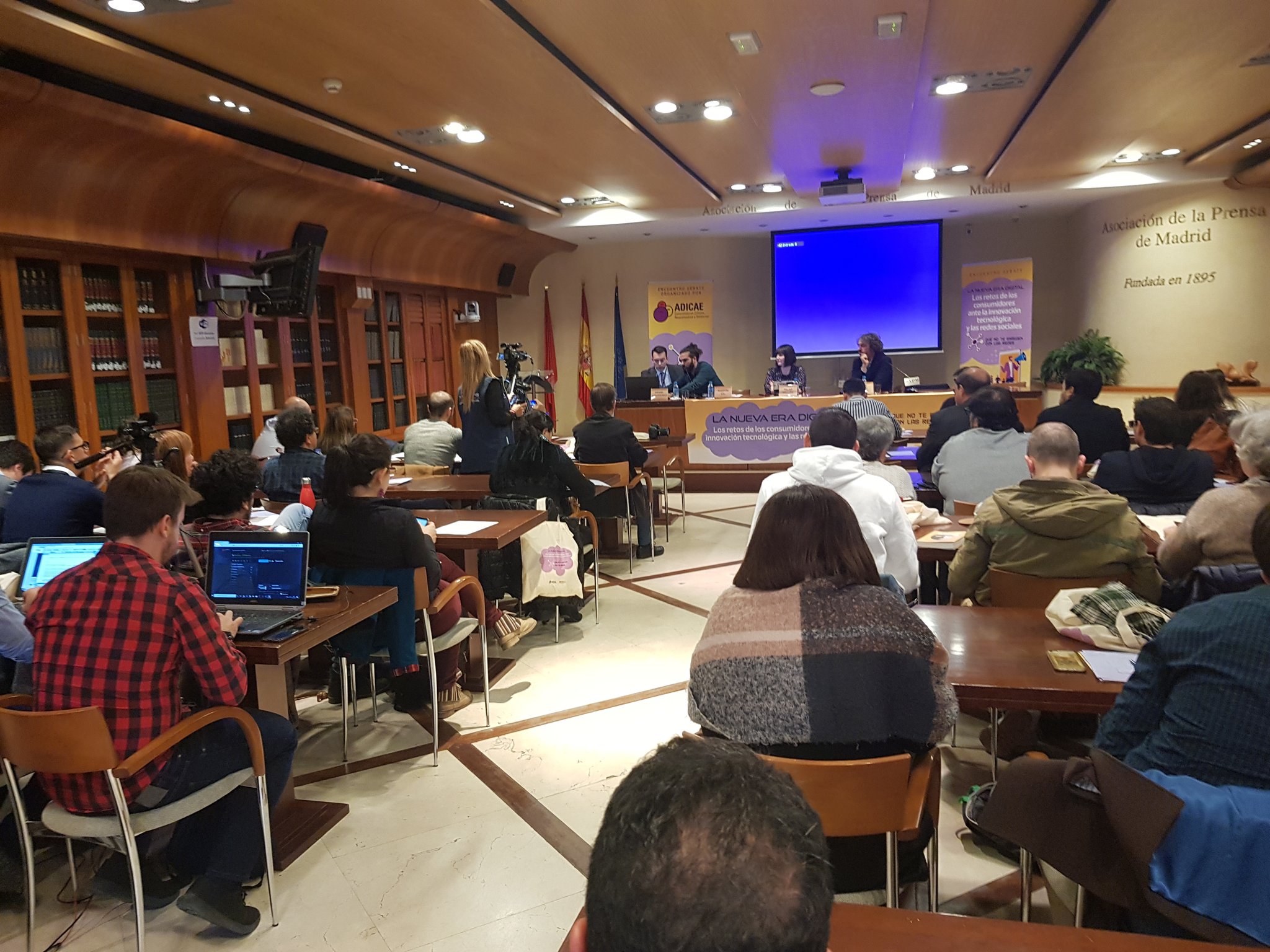 ADICAE celebró este sábado la segunda de las jornadas nacionales y que se dedicó a las redes sociales, las nuevas tecnologías y los retos que este nuevo entorno supone para los consumidores.