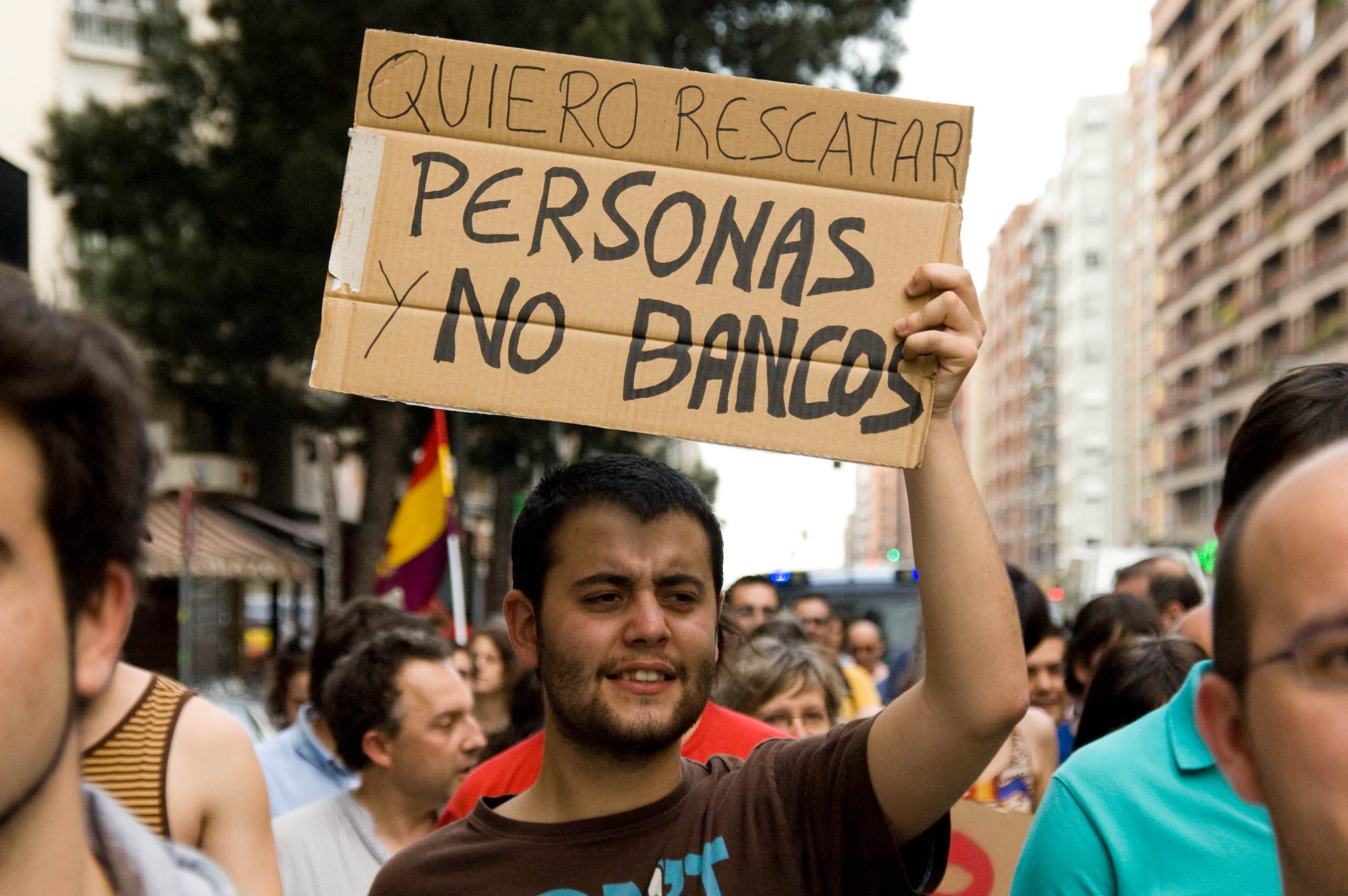 El Banco de España reconoce que los problemas de balance de la banca aún no se han superado