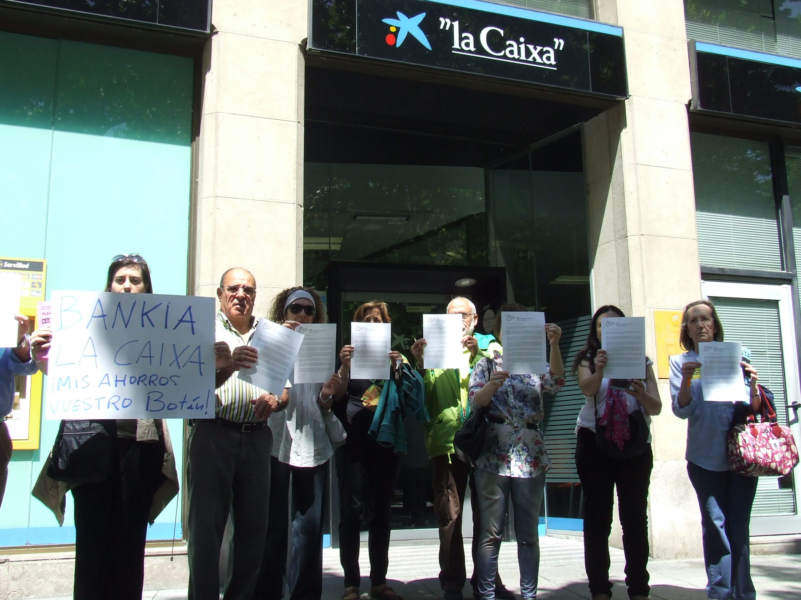 ADICAE sigue recogiendo adhesiones para la acción colectiva contra la doble comisión en cajeros de CaixaBank