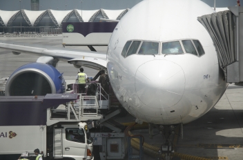 En vacaciones, viaja con tus derechos. Guía básica para saber qué exigir en vuelos