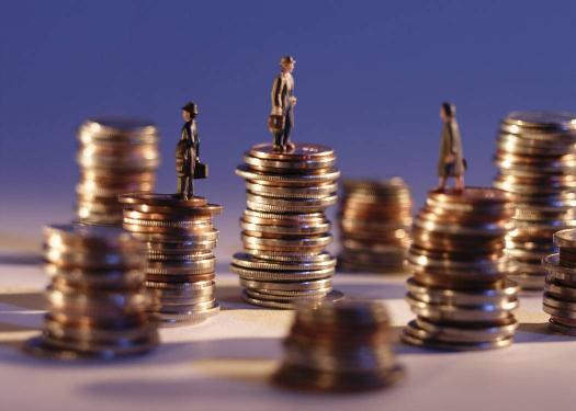 CaixaBank, BBVA y Bankia quieren captar 73.000 millones de euros a través de productos complejos