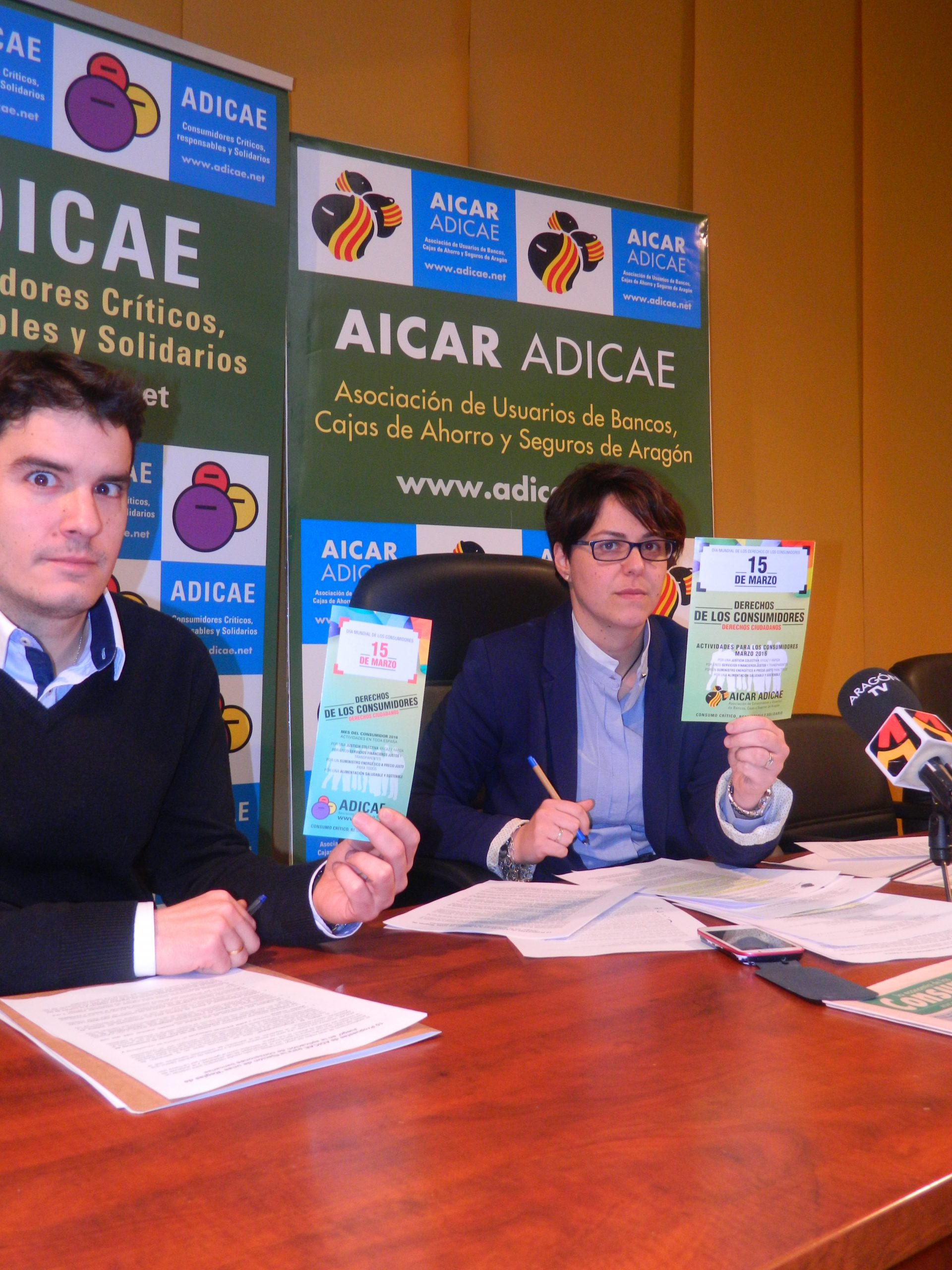 ADICAE denuncia que un consumidor paga hasta 529 euros en comisiones anuales y exige unas reglas justas y proporcionadas