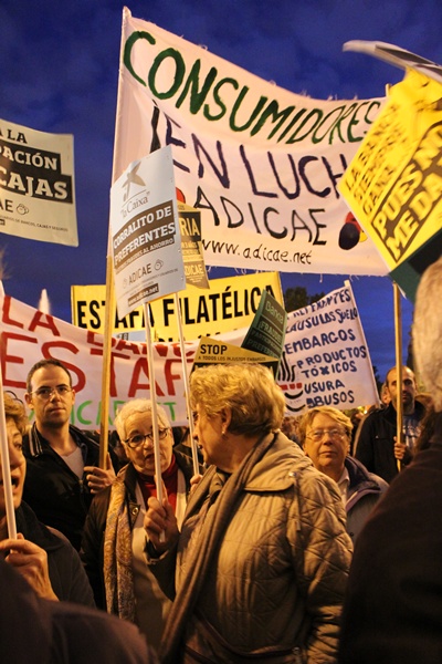 Los afectados por el fraude de Liberbank se movilizan para exigir la devolución de sus ahorros