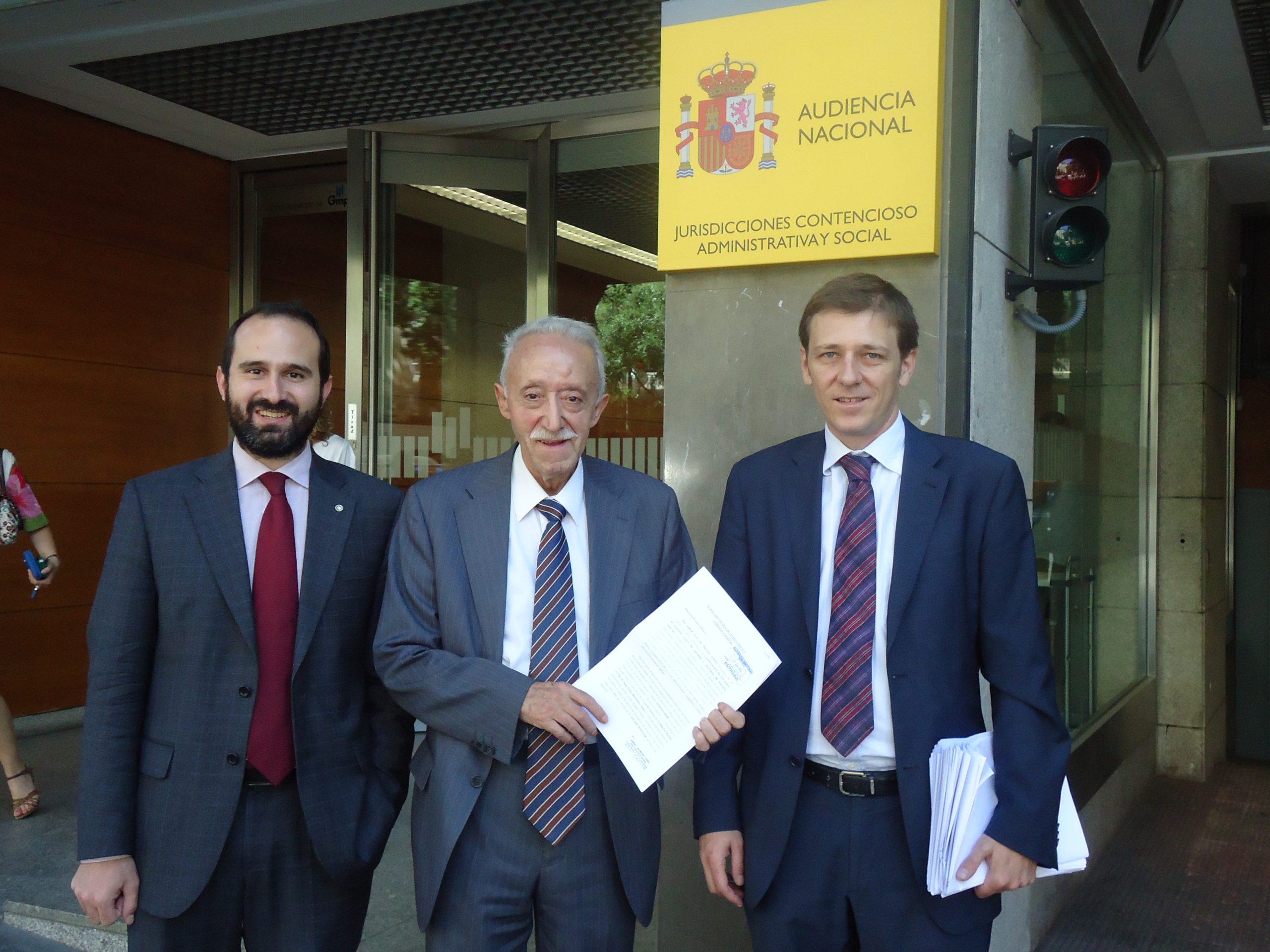 ADICAE presenta un recurso ante la Audiencia Nacional contra el folleto de emisión de Unicaja en la fusión con CEISS