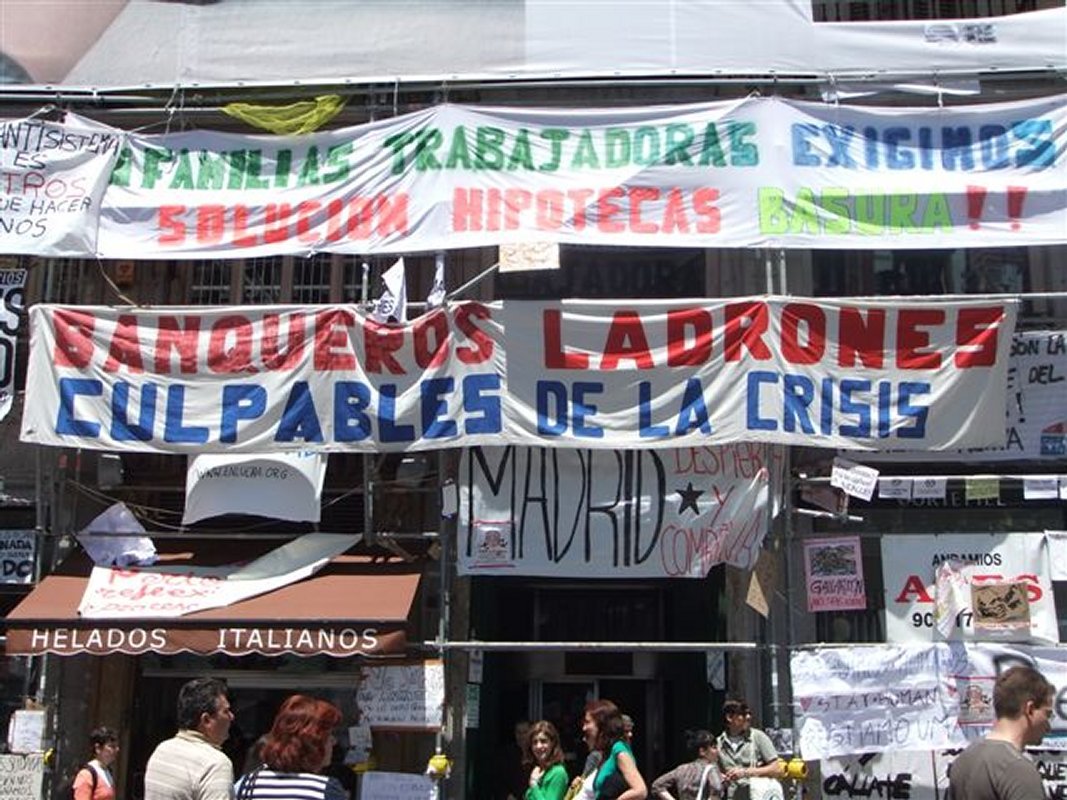 En 2013, la gran banca ganó 800.000 euros cada hora, en plena vorágine de sus abusos