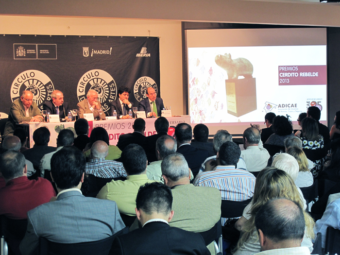 ADICAE entrega los Premios Cerdito Rebelde 2013 certificando que los consumidores deben ser la fuerza social del siglo XXI