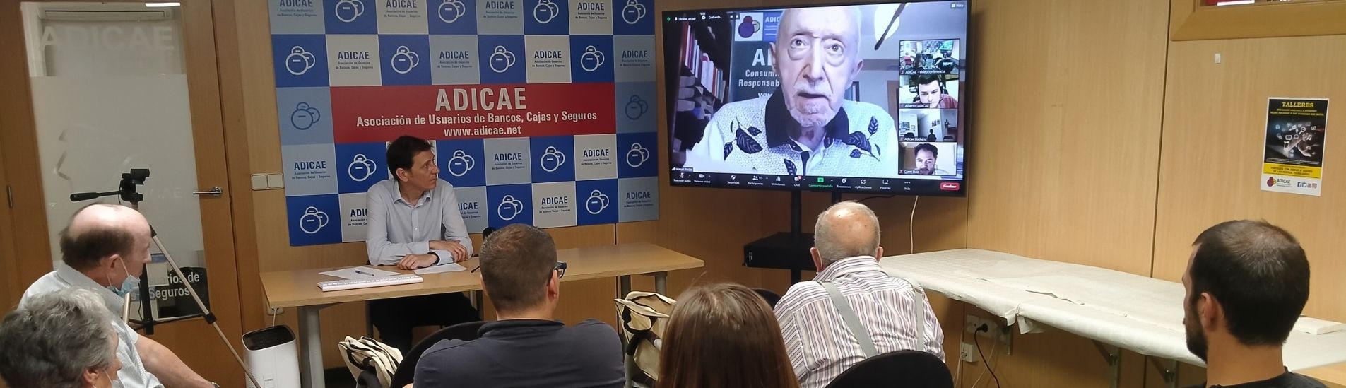 ADICAE celebró la conferencia «La Situación Económica y los Consumidores», acción colectiva para un consumo consciente